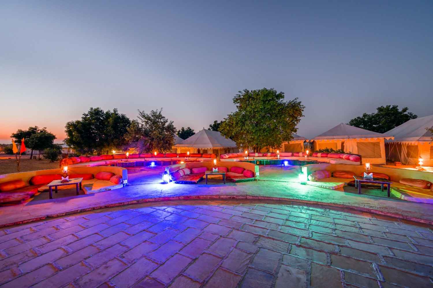Moroccan Splendor: Luxury Desert & City Adventure